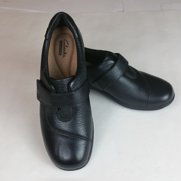 clarks shoes with velcro